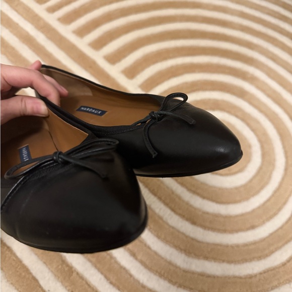 Margaux the Pointe Black Flats - Picture 6 of 8